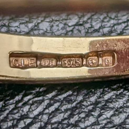 British vintage jewelry cubic zirconia 9ct gold ring